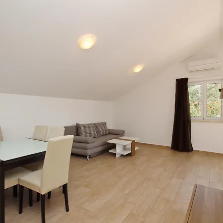 Smojver Apartament Baška